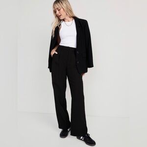 NWT! Black Extra High-Waisted Pleated Taylor Trouser Wide-Leg Pants 🎲